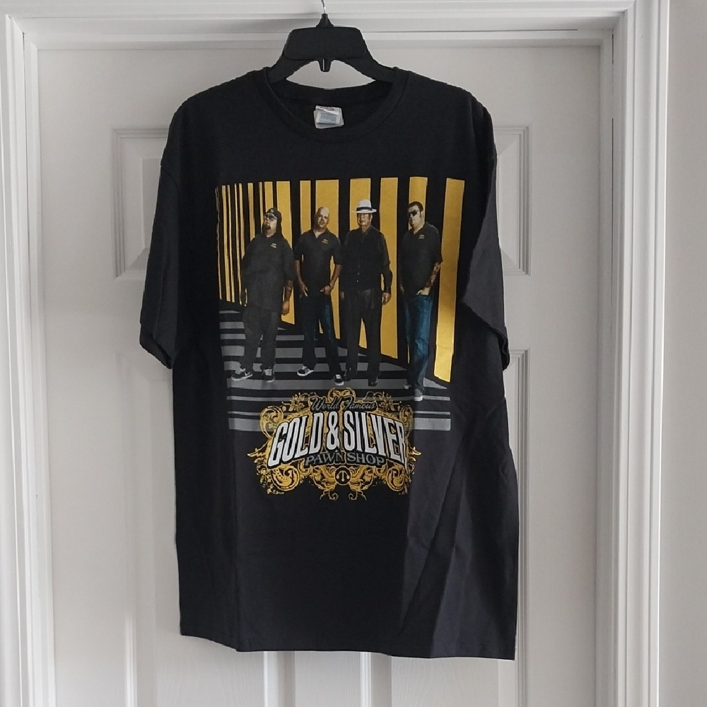 World Famous Gold & Silver Pawn Shop T-shirt Size Adult XL